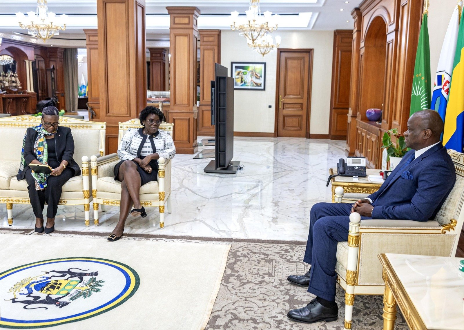 Fin de mission diplomatique : Lorraine Anderson reçue par le Président Brice Clotaire Oligui Nguema